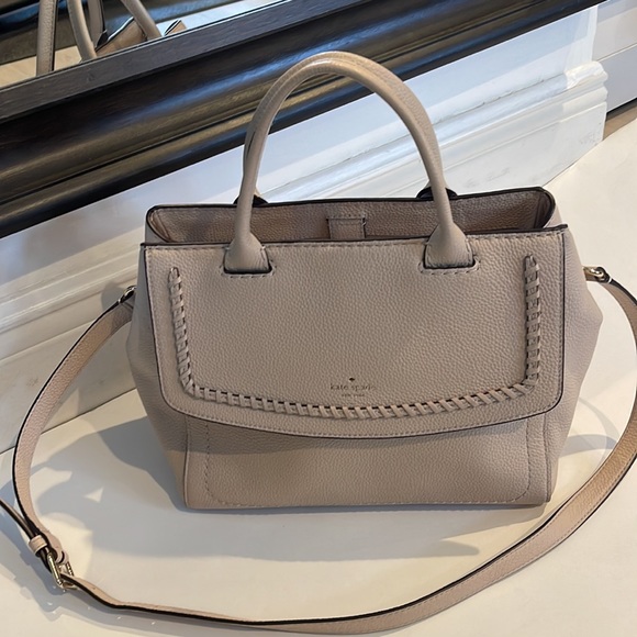 Kate Spade Tote/ Crossbody Handbag in great condition, very clean - Picture 6 of 8
